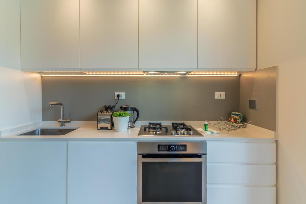 Casa Brigitte Comfort, Vista E Parcheggio Дзоали Екстериор снимка