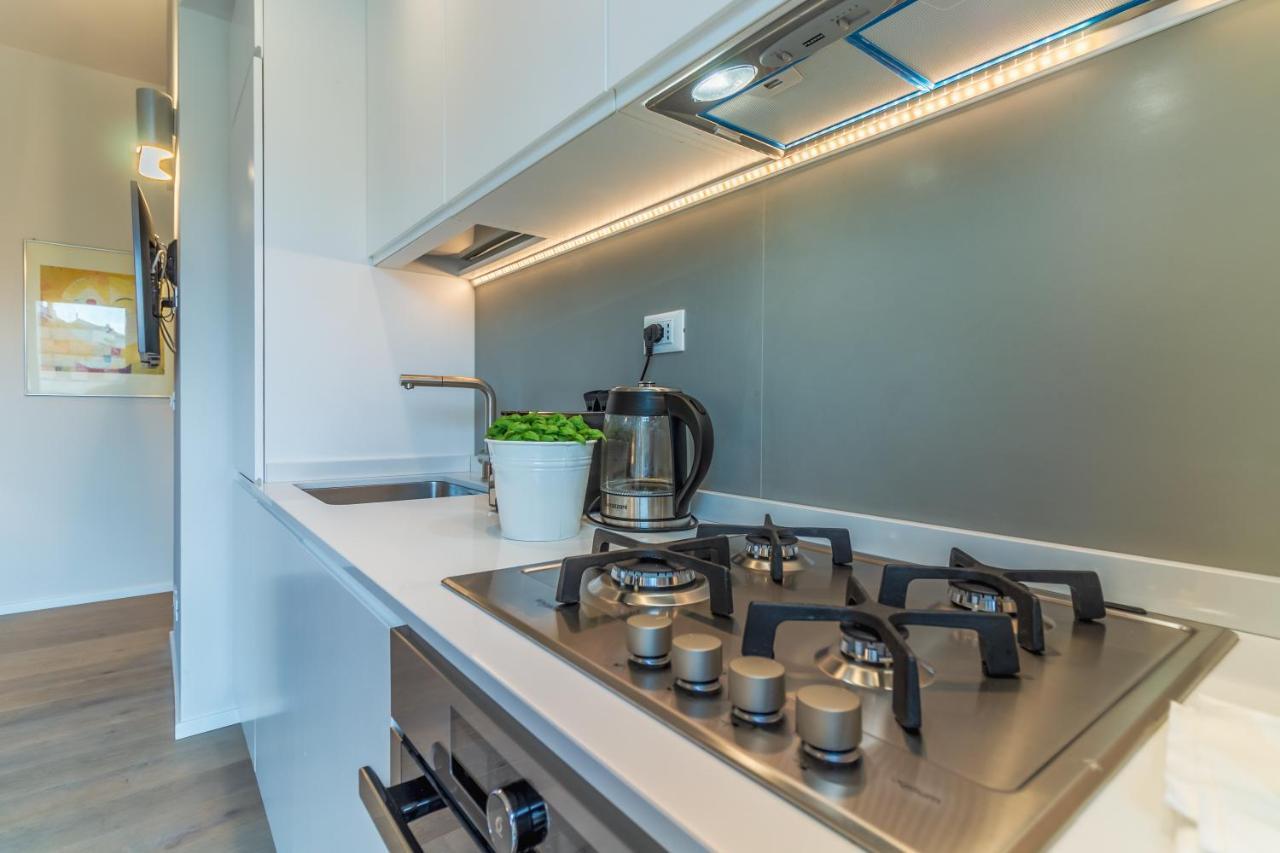 Casa Brigitte Comfort, Vista E Parcheggio Дзоали Екстериор снимка